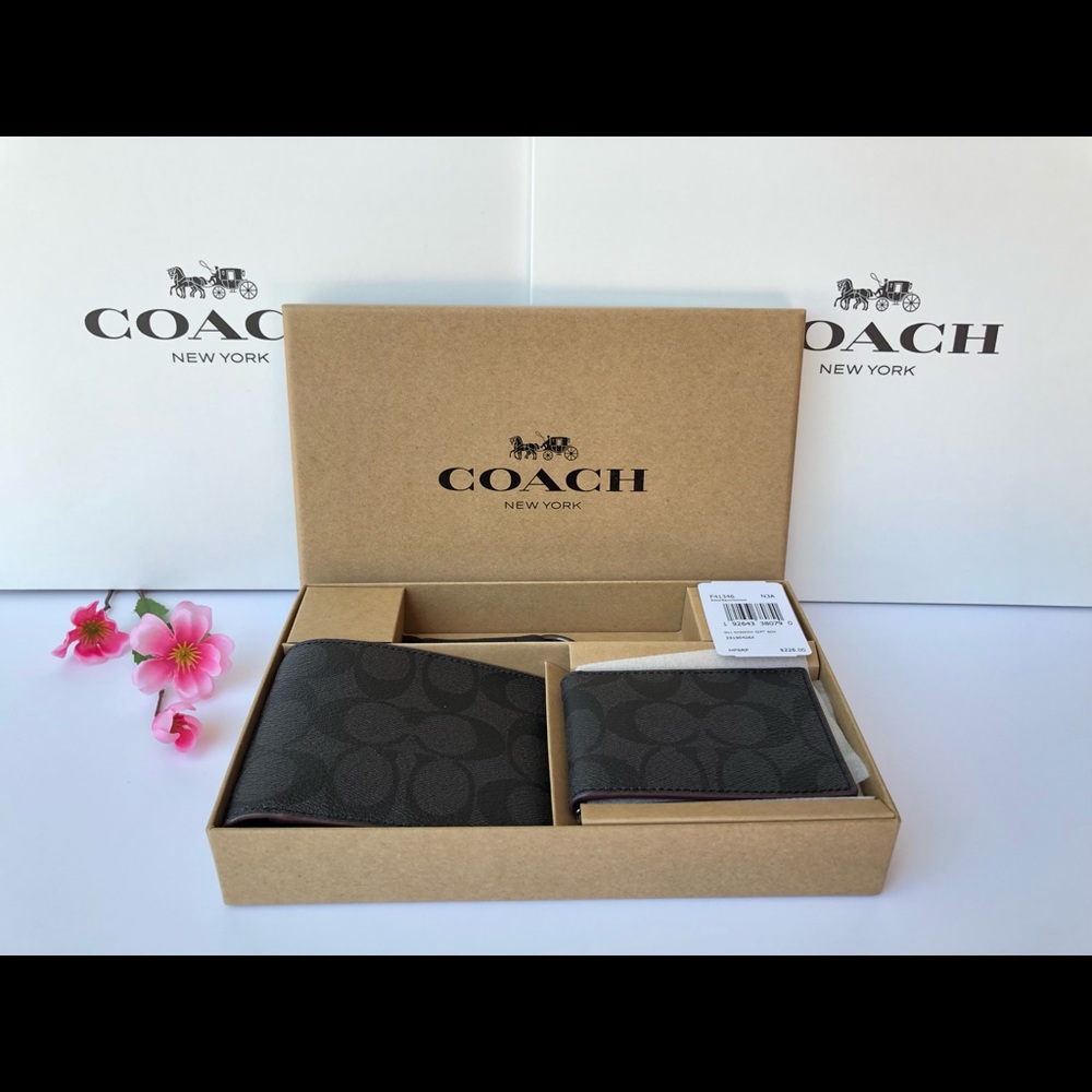 ✅❤️❎ Coach Men’s Wallet Gift Set in Signature - Picture 7 of 8